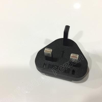 electronics-plastic-innjection-molding-pick-plug-2.jpg