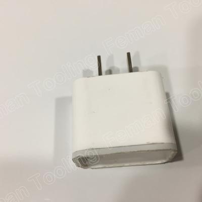 electronics-plastic-innjection-molding-pick-plug.jpg